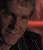ROSWELL_-_E1X07_RIVER_DOG_404.jpg