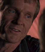 ROSWELL_-_E1X07_RIVER_DOG_408.jpg