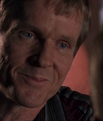 ROSWELL_-_E1X07_RIVER_DOG_414.jpg