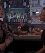 ROSWELL_-_E1X07_RIVER_DOG_418.jpg