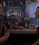 ROSWELL_-_E1X07_RIVER_DOG_420.jpg