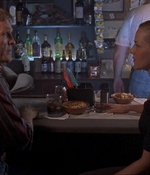 ROSWELL_-_E1X07_RIVER_DOG_425.jpg