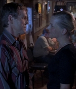 ROSWELL_-_E1X07_RIVER_DOG_433.jpg