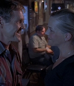 ROSWELL_-_E1X07_RIVER_DOG_445.jpg