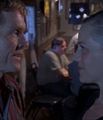 ROSWELL_-_E1X07_RIVER_DOG_452.jpg