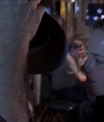 ROSWELL_-_E1X07_RIVER_DOG_467.jpg