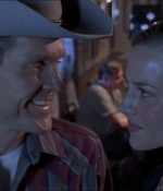 ROSWELL_-_E1X07_RIVER_DOG_470.jpg