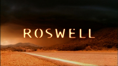 ROSWELL_-_E1X09_HEAT_WAVE_001.jpg