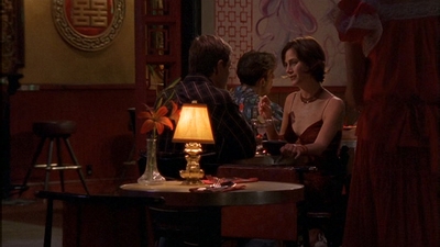 ROSWELL_-_E1X09_HEAT_WAVE_201.jpg