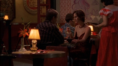 ROSWELL_-_E1X09_HEAT_WAVE_212.jpg
