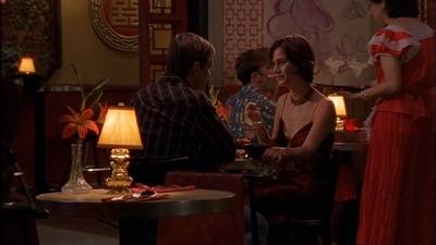 ROSWELL_-_E1X09_HEAT_WAVE_213.jpg