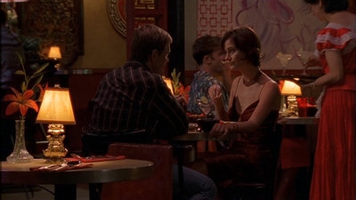 ROSWELL_-_E1X09_HEAT_WAVE_223.jpg