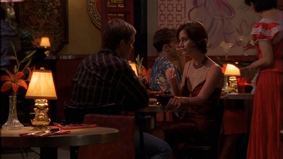 ROSWELL_-_E1X09_HEAT_WAVE_224.jpg