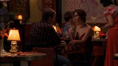 ROSWELL_-_E1X09_HEAT_WAVE_226.jpg