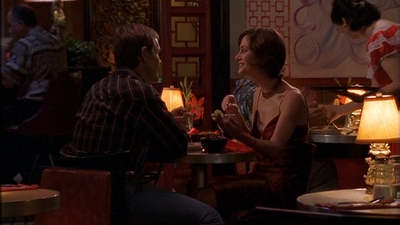 ROSWELL_-_E1X09_HEAT_WAVE_245.jpg