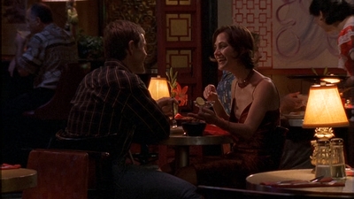 ROSWELL_-_E1X09_HEAT_WAVE_249.jpg
