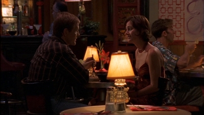 ROSWELL_-_E1X09_HEAT_WAVE_273.jpg