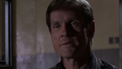 ROSWELL_-_E1X09_HEAT_WAVE_404.jpg