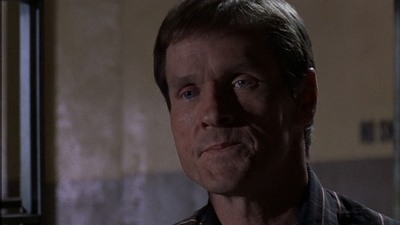 ROSWELL_-_E1X09_HEAT_WAVE_405.jpg
