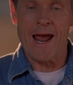 ROSWELL_-_E1X09_HEAT_WAVE_144.jpg