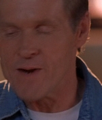 ROSWELL_-_E1X09_HEAT_WAVE_145.jpg