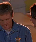 ROSWELL_-_E1X09_HEAT_WAVE_155.jpg