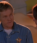 ROSWELL_-_E1X09_HEAT_WAVE_156.jpg