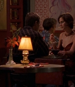 ROSWELL_-_E1X09_HEAT_WAVE_202.jpg