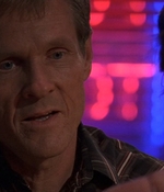 ROSWELL_-_E1X09_HEAT_WAVE_277.jpg