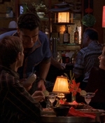 ROSWELL_-_E1X09_HEAT_WAVE_298.jpg