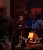 ROSWELL_-_E1X09_HEAT_WAVE_337.jpg