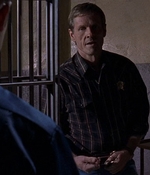 ROSWELL_-_E1X09_HEAT_WAVE_347.jpg