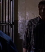 ROSWELL_-_E1X09_HEAT_WAVE_361.jpg