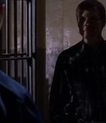 ROSWELL_-_E1X09_HEAT_WAVE_362.jpg