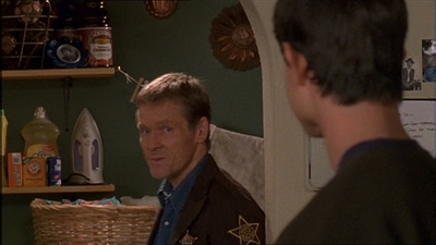 ROSWELL_-_E1X11_TOY_HOUSE_002.jpg
