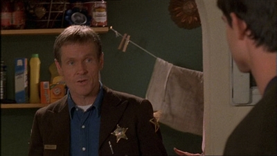 ROSWELL_-_E1X11_TOY_HOUSE_004.jpg