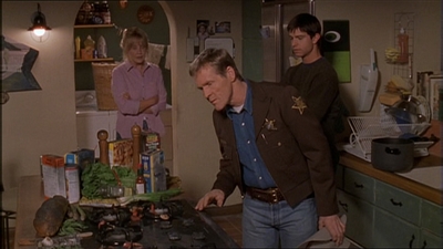 ROSWELL_-_E1X11_TOY_HOUSE_028.jpg