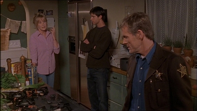 ROSWELL_-_E1X11_TOY_HOUSE_066.jpg
