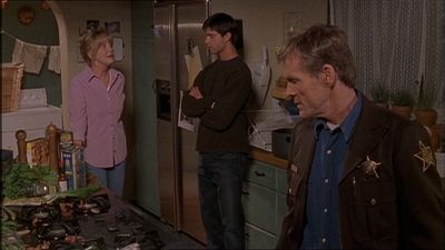 ROSWELL_-_E1X11_TOY_HOUSE_071.jpg