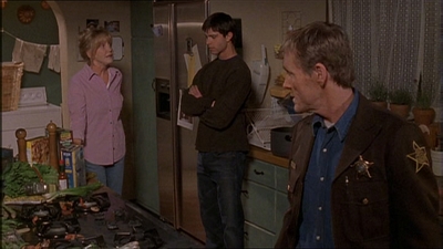 ROSWELL_-_E1X11_TOY_HOUSE_072.jpg
