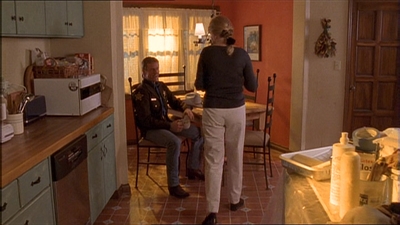 ROSWELL_-_E1X11_TOY_HOUSE_135.jpg