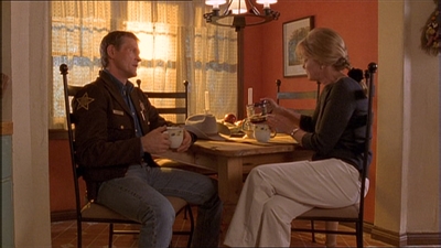 ROSWELL_-_E1X11_TOY_HOUSE_167.jpg