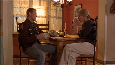 ROSWELL_-_E1X11_TOY_HOUSE_179.jpg