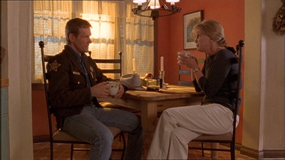 ROSWELL_-_E1X11_TOY_HOUSE_182.jpg