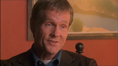 ROSWELL_-_E1X11_TOY_HOUSE_233.jpg