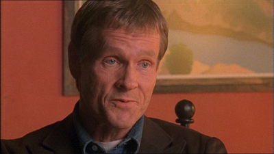 ROSWELL_-_E1X11_TOY_HOUSE_237.jpg