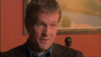 ROSWELL_-_E1X11_TOY_HOUSE_239.jpg