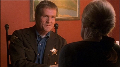 ROSWELL_-_E1X11_TOY_HOUSE_260.jpg