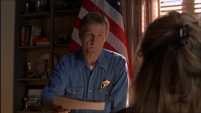 ROSWELL_-_E1X11_TOY_HOUSE_274.jpg