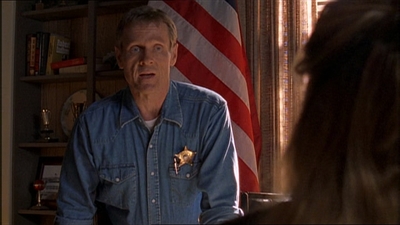ROSWELL_-_E1X11_TOY_HOUSE_279.jpg